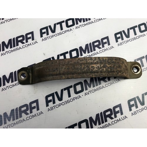 Скоба кріплення каталізатора Fiat Punto 3 2005-2018 55213040